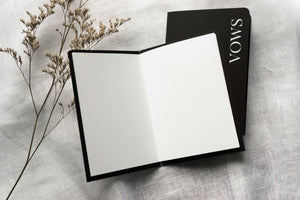 Black & White Vow Book set